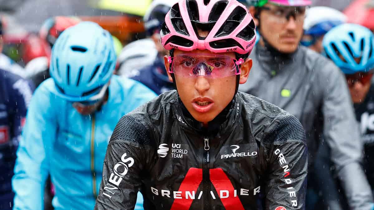 Egan Bernal estrenará nuevo uniforme con el Ineos para el 2022
