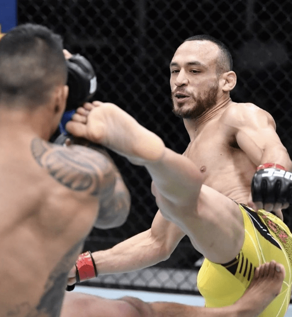Danny Chávez peleando en al UFC - Foto cortesía