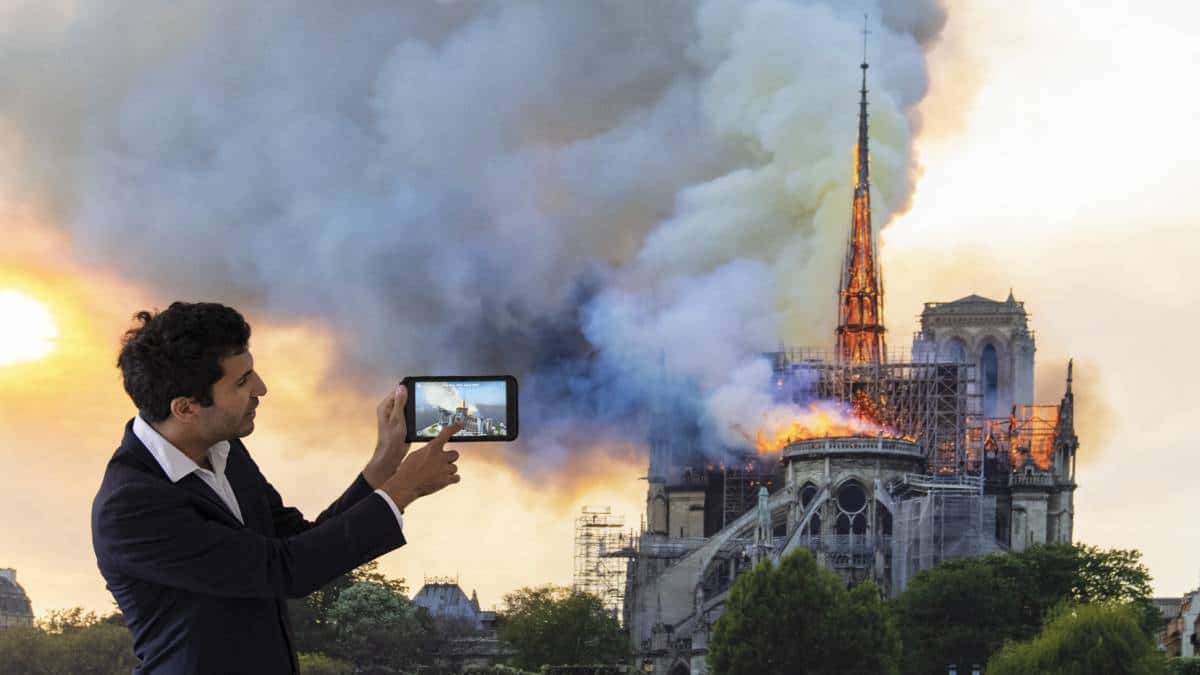 Catedral Notre Dame incendio