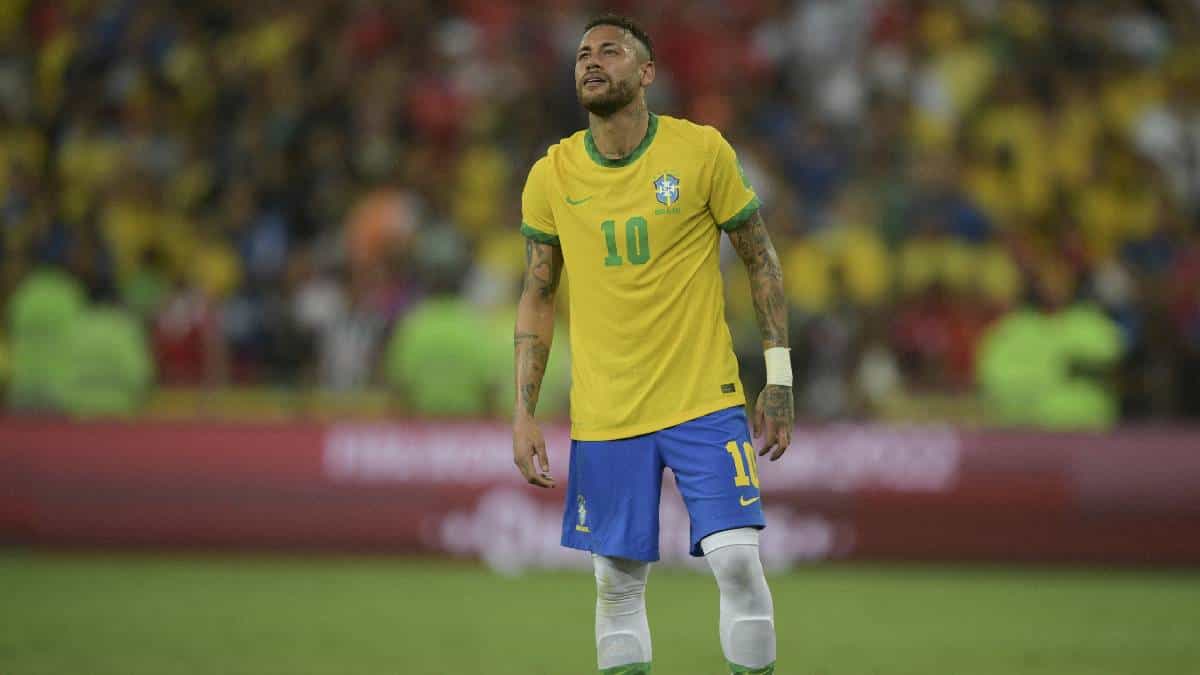 Neymar podría retirarse de la selección - AFP