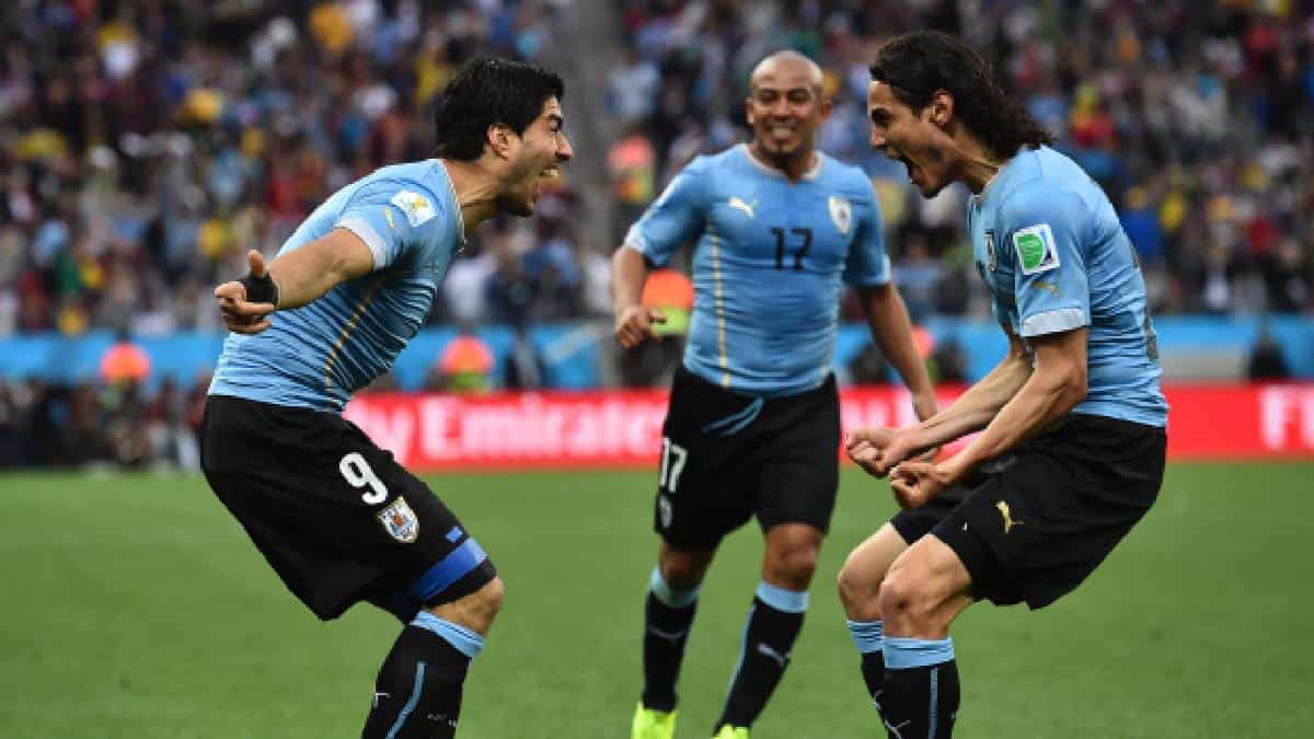 La delantera uruguaya Luis Suárez y Edinson Cavani - AFP