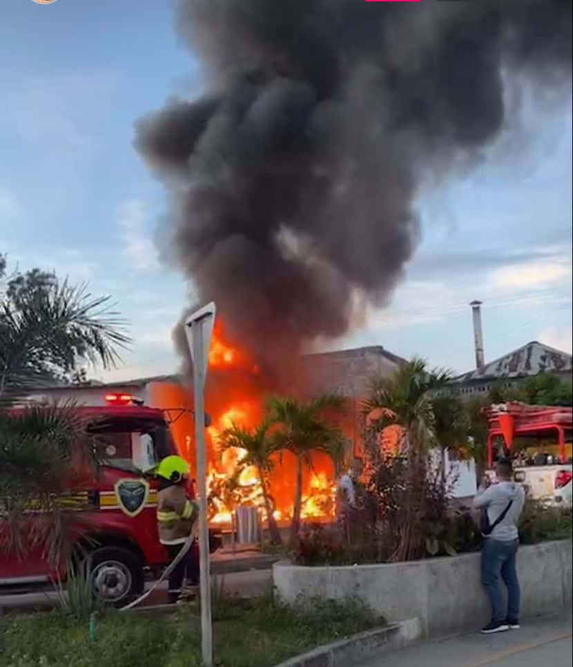 Incendio CAI Policía