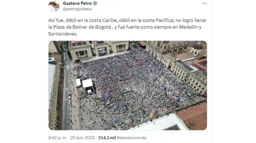 Presidente Gustavo Petro desconoce manifestación masiva en Bogotá y dice que no llenaron plaza de Bolívar - Foto: Twitter