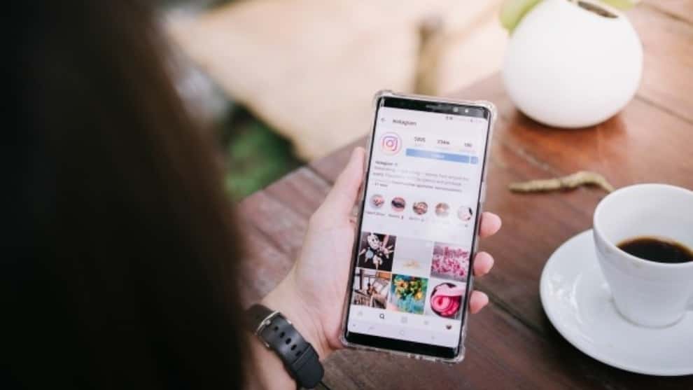 Instagram elimina la pestaña que permitía espiar a tus contactos