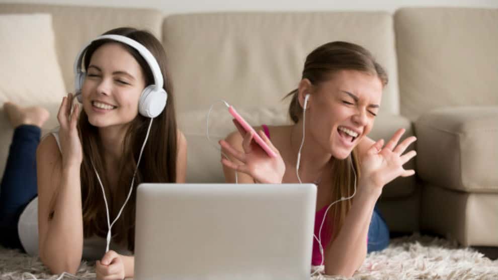 12% de los entrevistados sufrió ciberbullying y 24% vio contenido sexual en las redes. Foto: Freepik