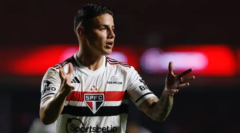 “Estaba molesto”: a James Rodríguez no le gustó que lo ‘banquearan’ en la Copa de Brasil