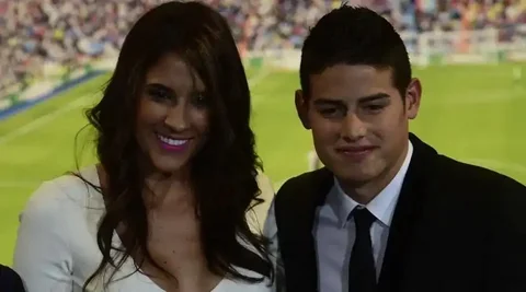 Sự trùng hợp kỳ lạ giữa con trai của James Rodríguez và con của Daniela Ospina | Tin tức RCN