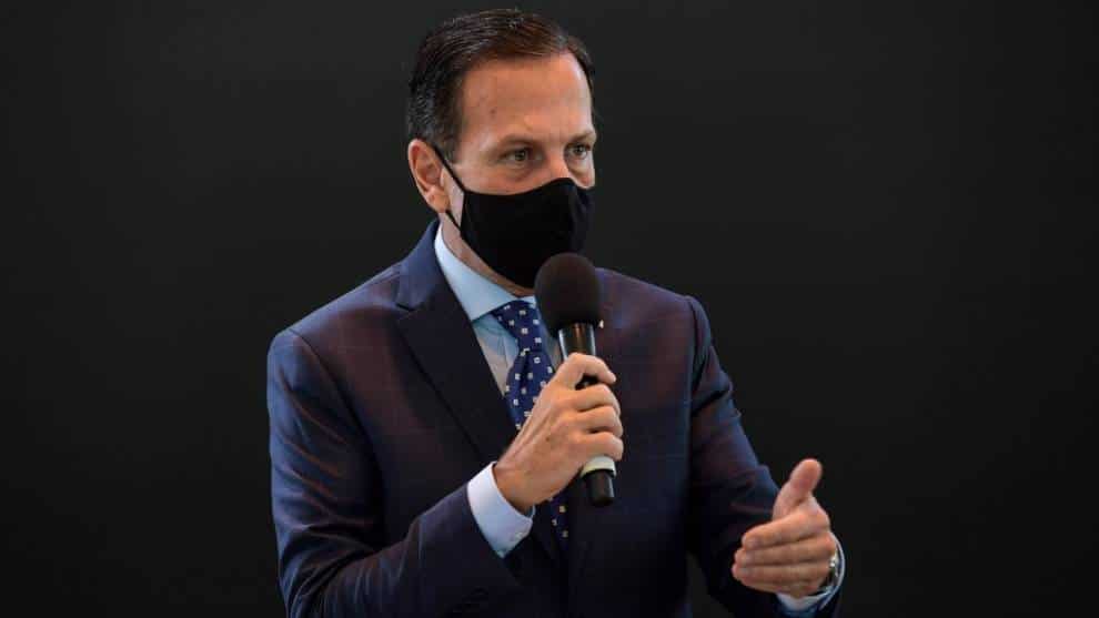 Gobernador de Sao Paulo anuncia que dio positivo al coronavirus en sexta prueba