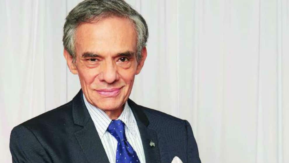 El 'Príncipe de la canción', como también era llamado cariñosamente por su público, venía afrontando un cáncer de páncreas. Foto: AFP