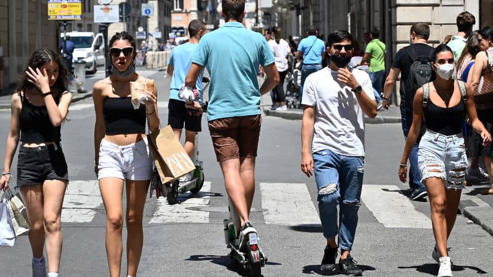 OMS pide responsabilidad a los jóvenes ante la pandemia