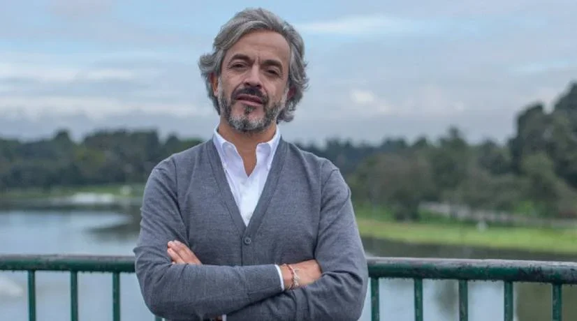 Juan Daniel Oviedo rechazó invitación de Miguel Uribe a unirse con otros candidatos.