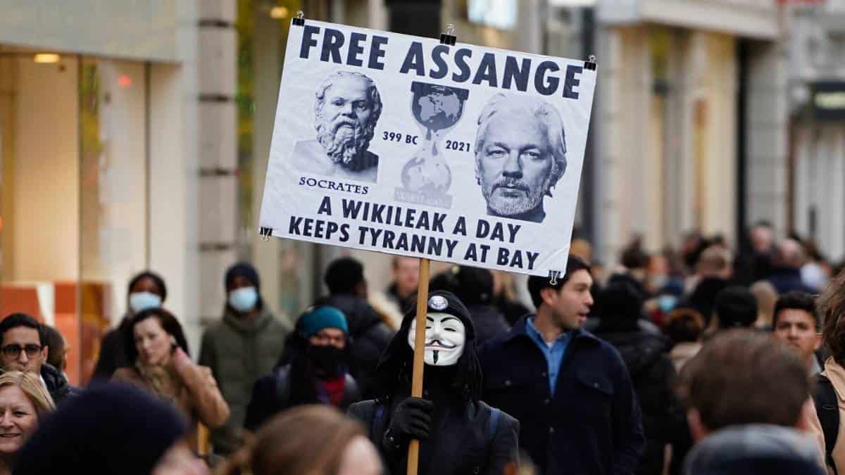 Justicia británica autoriza a Julian Assange a apelar su extradición
