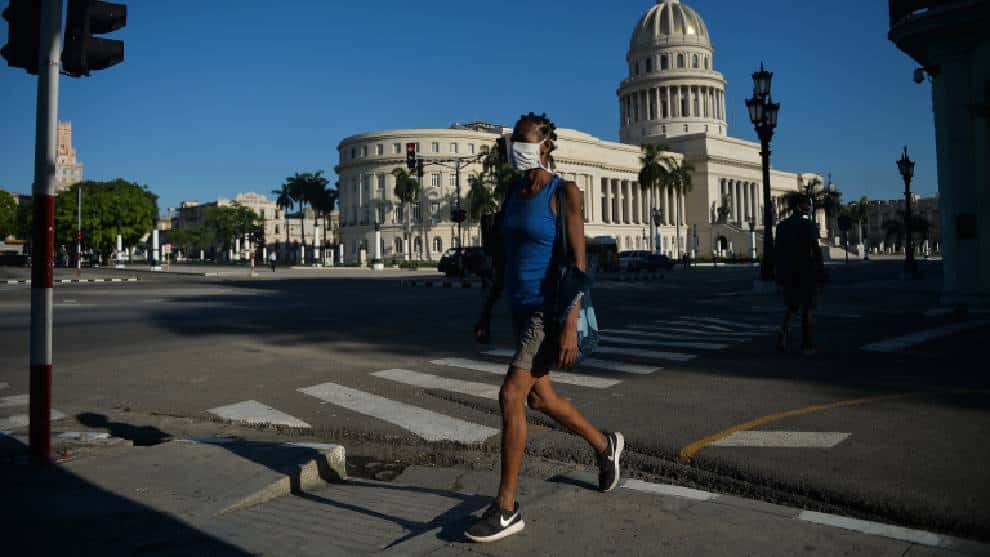 Aumentan contagios de covid-19 en Cuba por retorno de ciudadanos a la isla