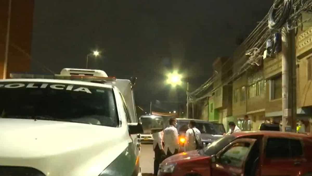 Atacan a tiros el vehículo de líder social vinculada a Colombia Humana