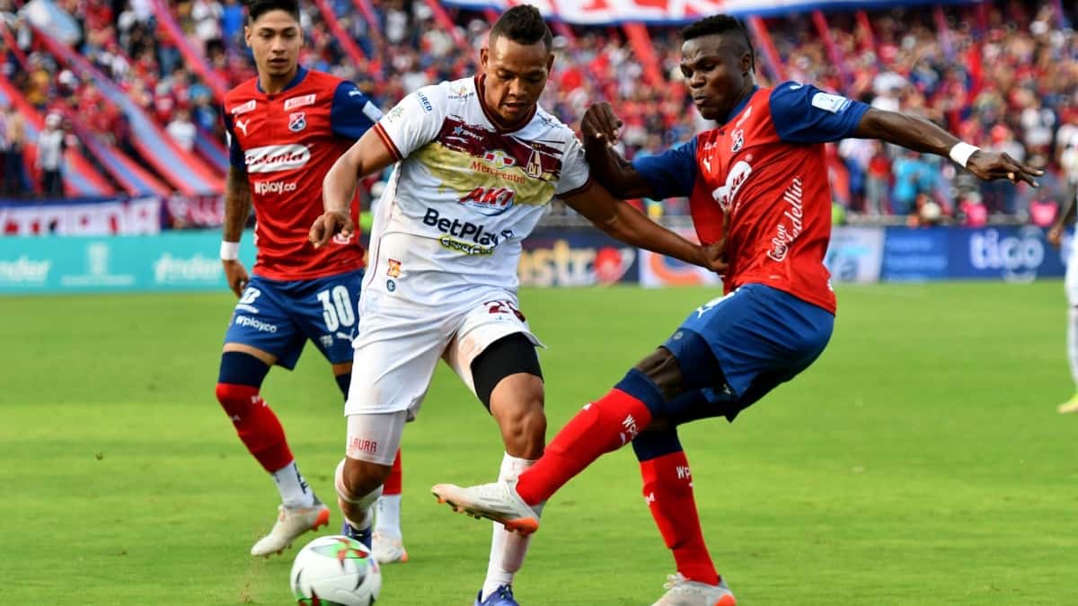 Tolima y Medellín se encuentran luchando por un cupo en la final de la Liga BetPlay del primer semestre.
