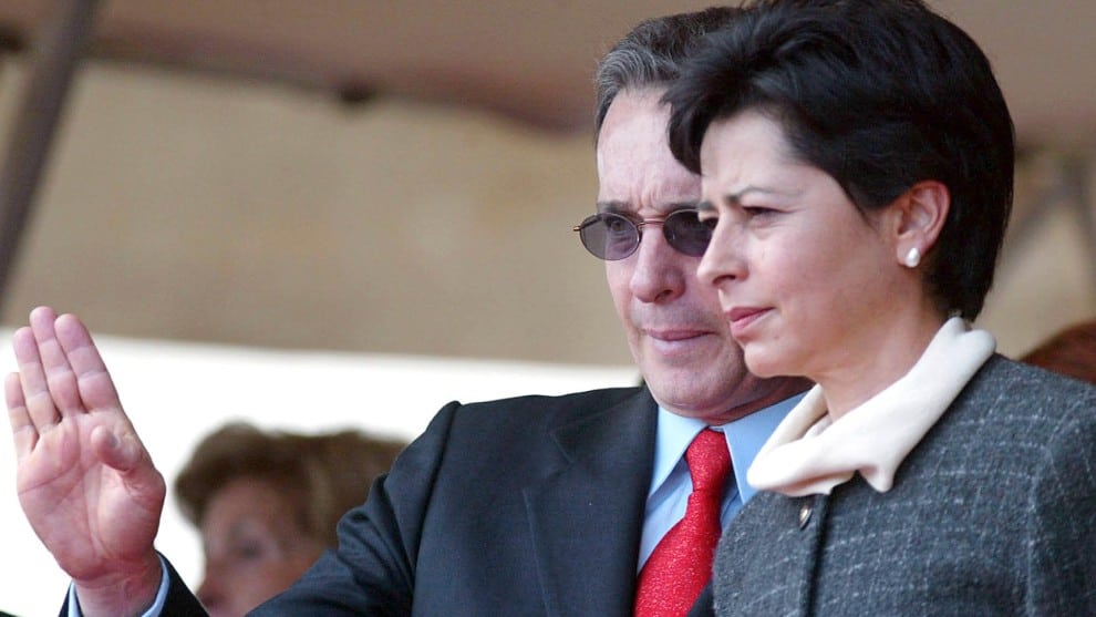 Esposa de Uribe habla sobre el caso