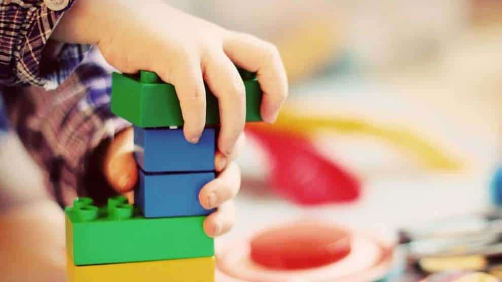 Más de 20 niños no han podido ser adoptados por medidas contra coronavirus en Colombia