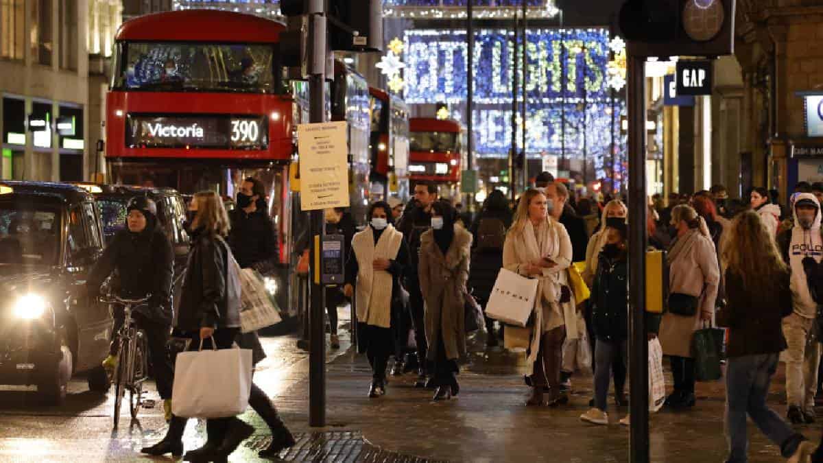 Londres volverá a cerrar restaurantes, bares y museos a causa del covid-19