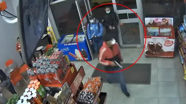 Menores de edad eran usados por ‘Los Oxford’ como campaneros para robos en Bogotá