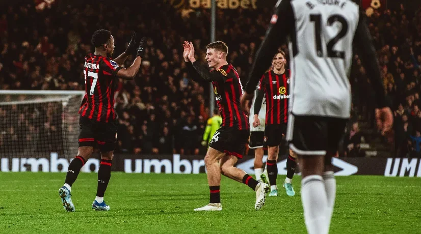 Andoni Iraola elogió a Luis Sinisterra: "Es uno de nuestros mejores extremos, marcó un gol difícil"