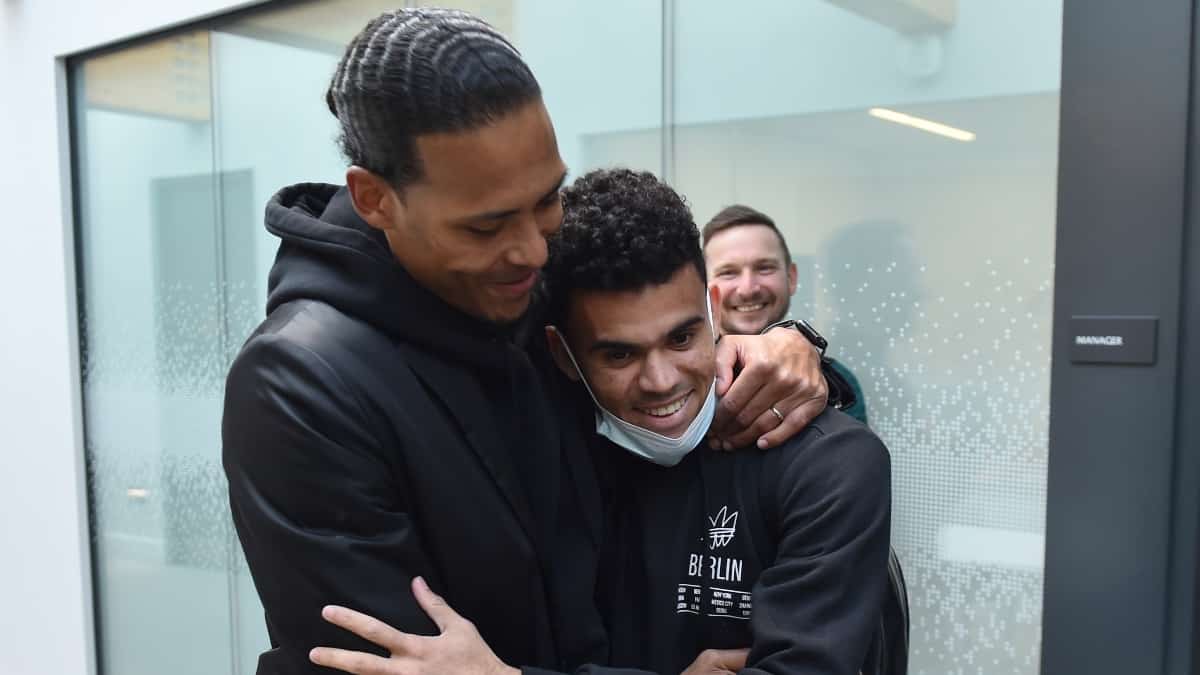 Luis Díaz y su reacción tras conocer a Virgil van Dijk en el Liverpool