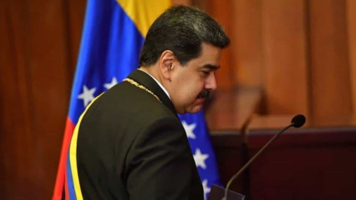 Maduro acusa a Colombia y EE.UU. por la explosión de refinería en Venezuela