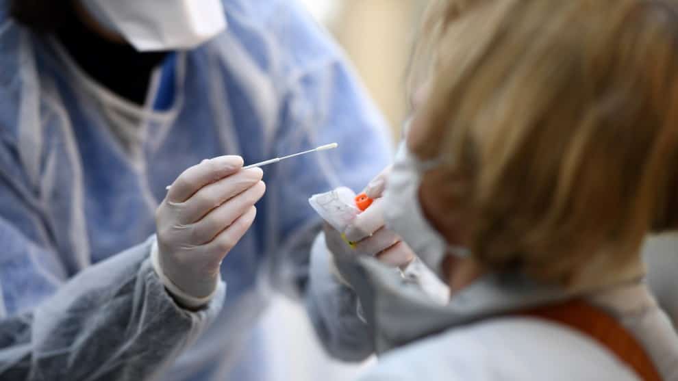 Daño en máquina del INS explica baja de casos de coronavirus el jueves en Colombia