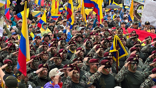 Reservistas de las FFMM y Policía salieron a marchar en varias ciudades del país, ¿qué piden al Gobierno? Reservistas de las FFMM y Policía salieron a marchar en varias ciudades del país, ¿qué piden al Gobierno?