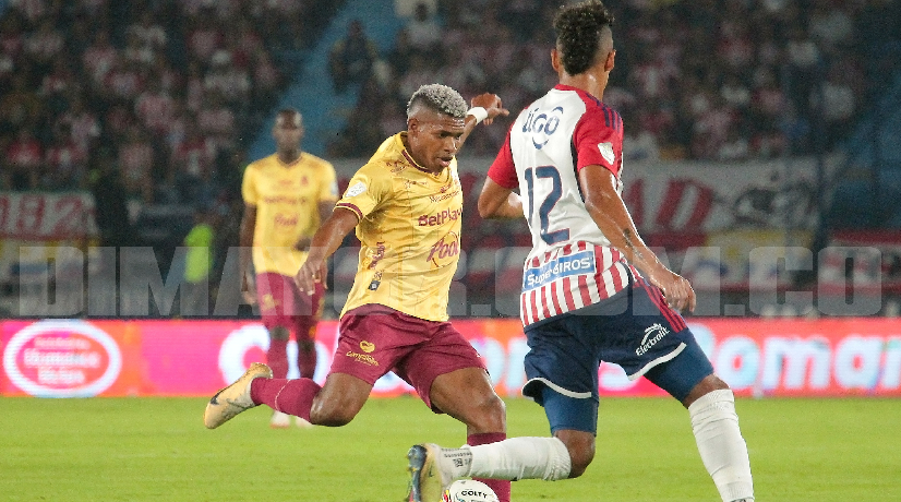 Marco Pérez revivió la polémica por el arbitraje de Nicolás Gallo: "Párate que no te toco, me dice"