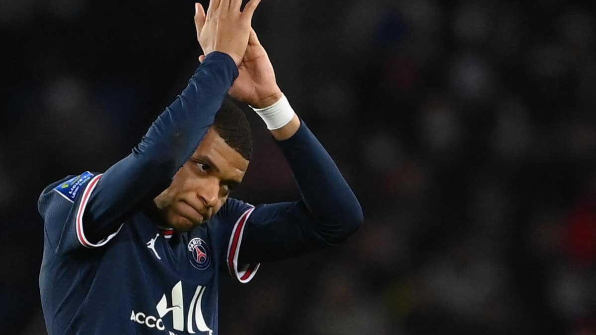 Mpabbé aseguró que terminará la temporada con el PSG