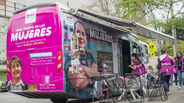 Violencia contra la mujer: ¿en Medellín qué hacen para prevenirla?