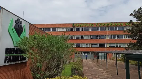 ¿Por qué las niñas que habrían sido víctimas de Timothy Livingston escaparon del ICBF?