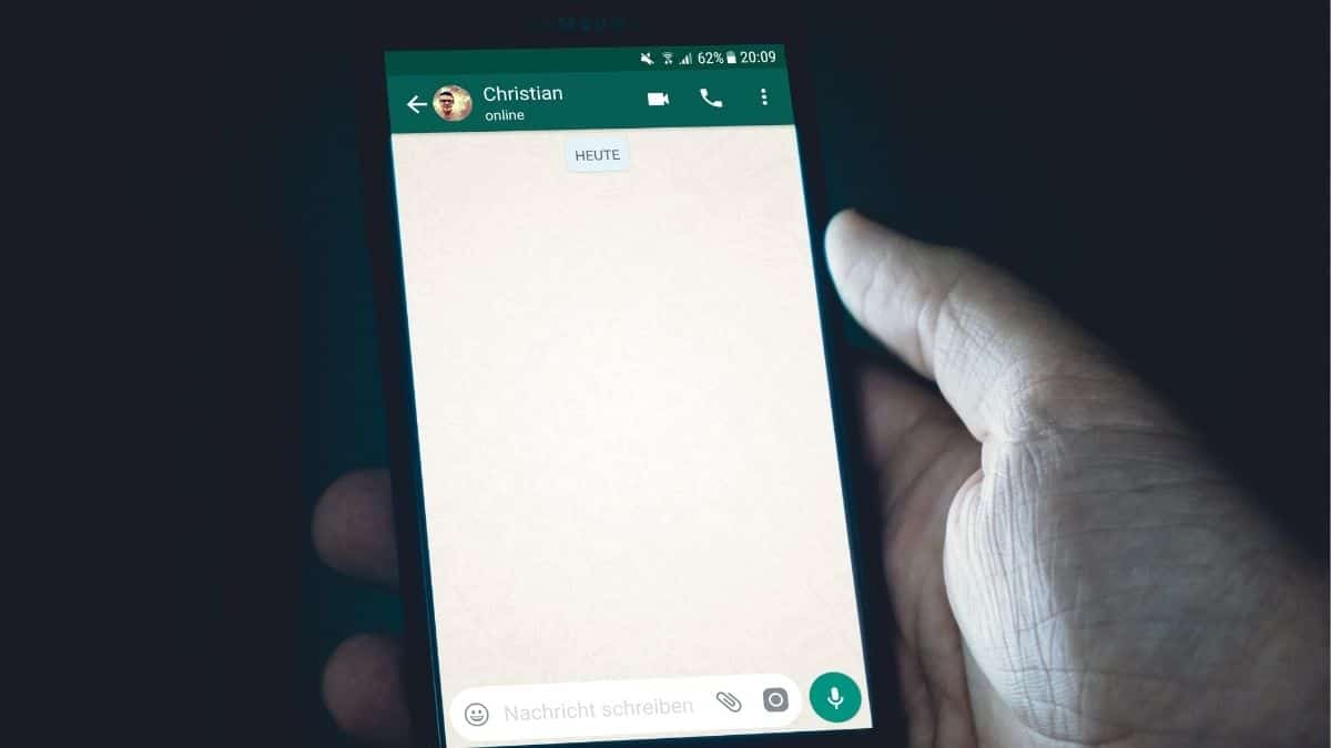 Navidad 2021: mejor escribir en WhatsApp que usar apps para programar