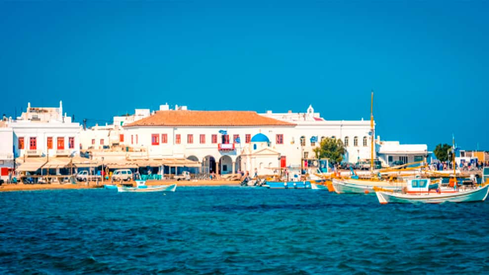 Isla Myconos, desierta por confinamiento