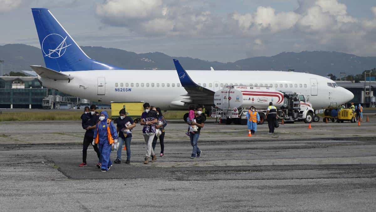 EE.UU. ha expulsado en cinco días a 44 familias migrantes de Guatemala