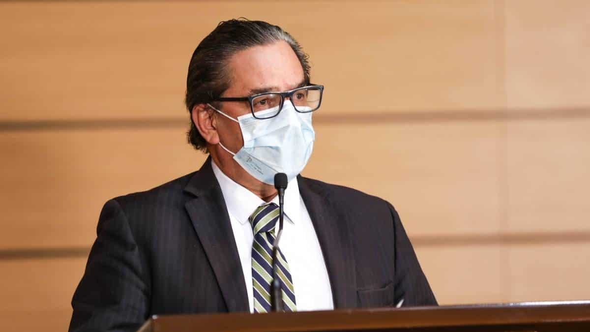 Sostenibilidad fiscal desaparecería a mediano plazo sin reforma tributaria: Carrasquilla