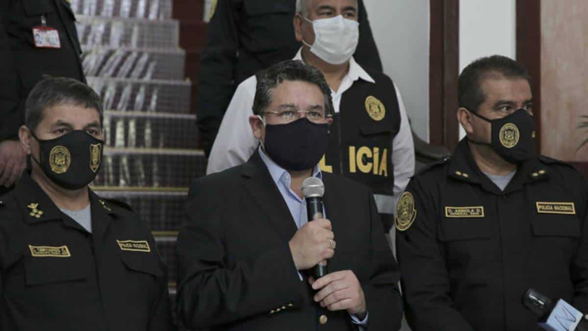 Ministro del Interior peruano renunció tras recibir críticas por reforma policial