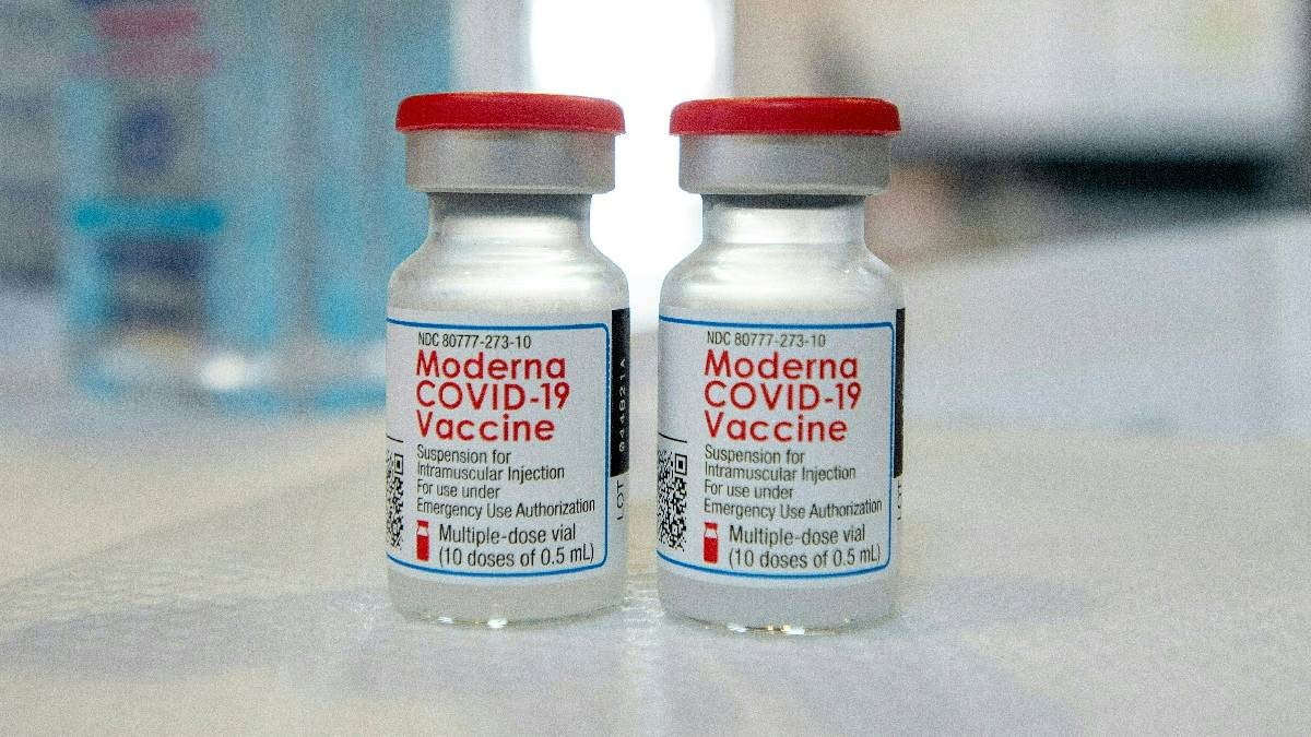 Moderna anuncia probabilidad de una tercera dosis