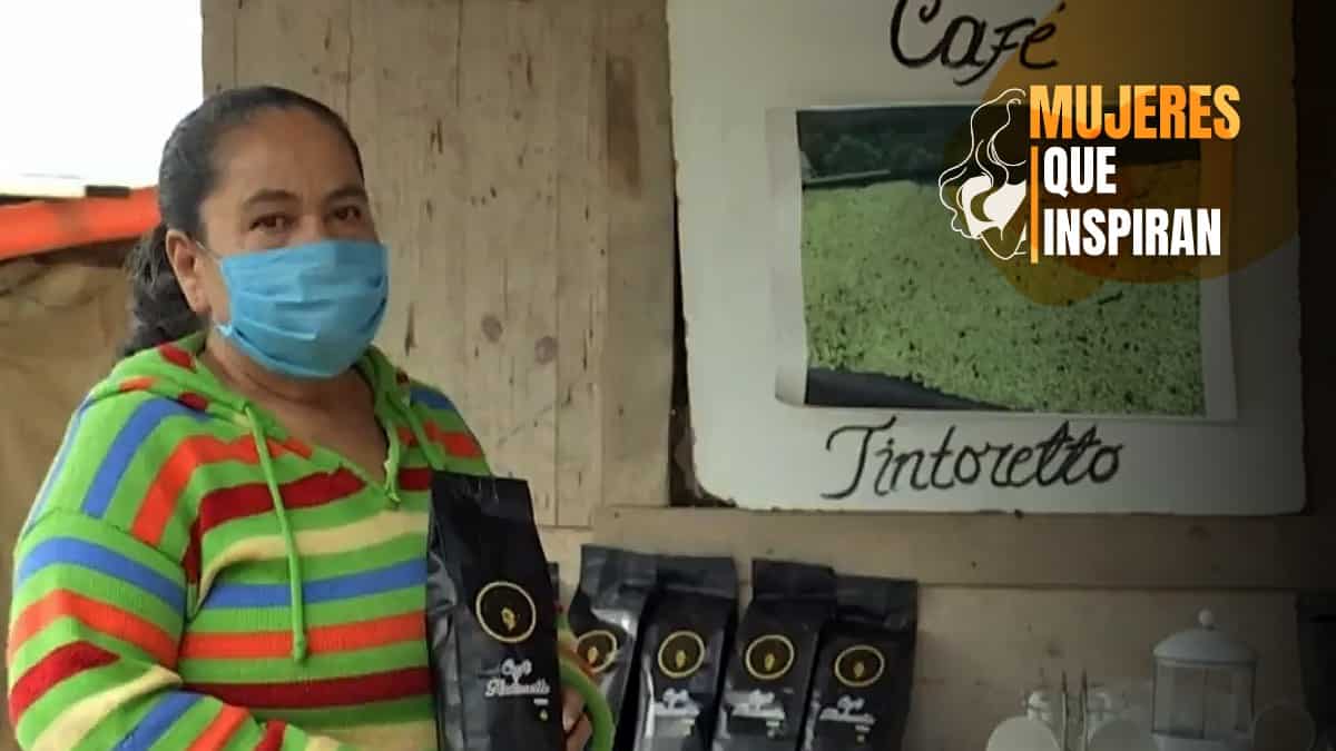 Mujeres que inspiran: madre e hija cultivan café y trabajo en Medellín