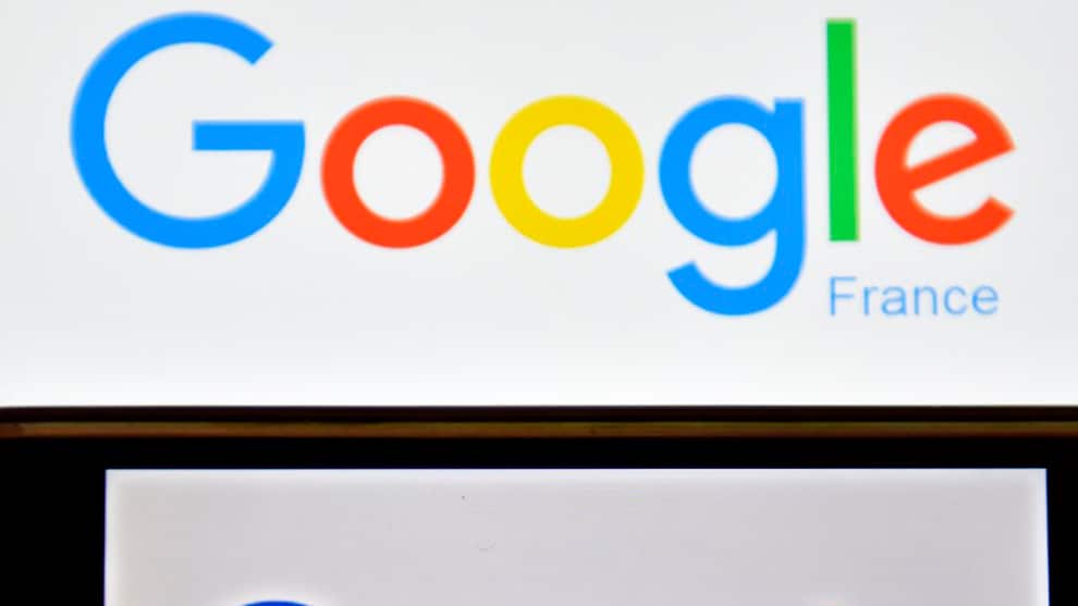 Imponen millonaria multa a Google por abuso en su plataforma publicitaria