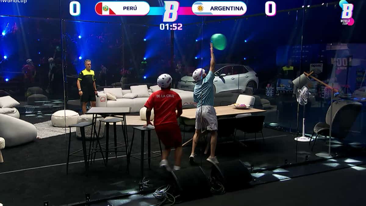 Ibai y Pique organizan el primer Mundial de Globos