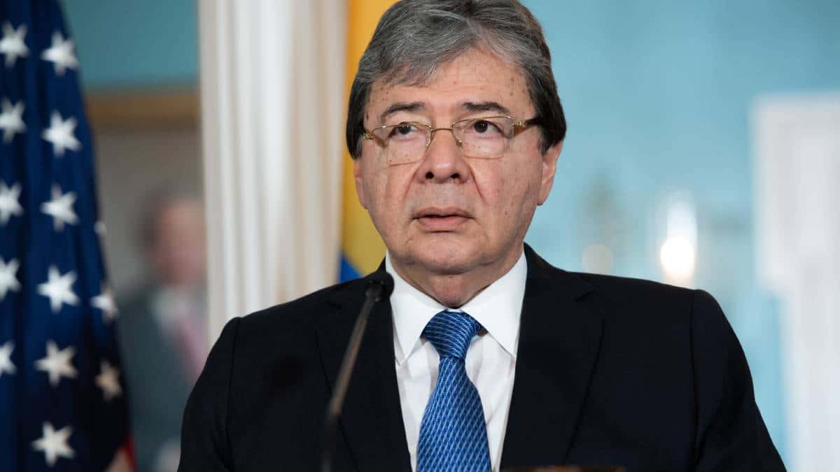 Murió el ministro de Defensa, Carlos Holmes Trujillo, tras sufrir covid