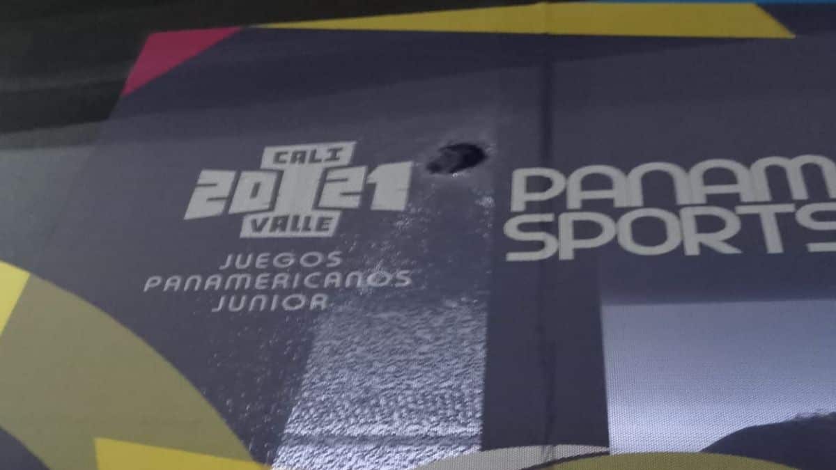 Bus de Nacional, atacado con piedras tras salir del estadio del Cali