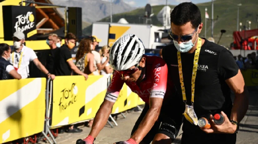 "Nairo Quintana fue descalificado del Tour de Francia por algo parecido a sacar la cola del sillín"