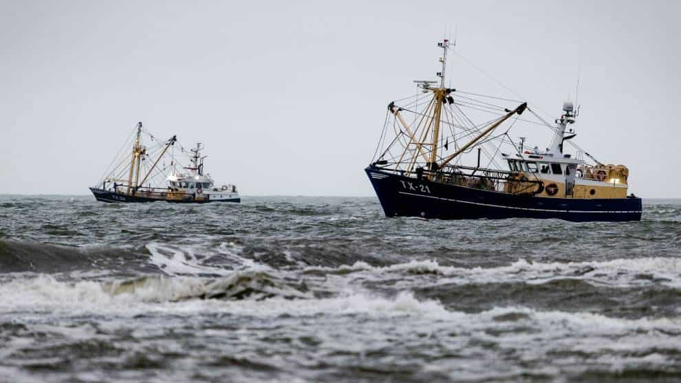 Al menos 12 muertos al hundirse una embarcación con migrantes en Grecia