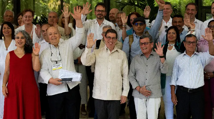 Mesas negociadoras del Gobierno y el ELN