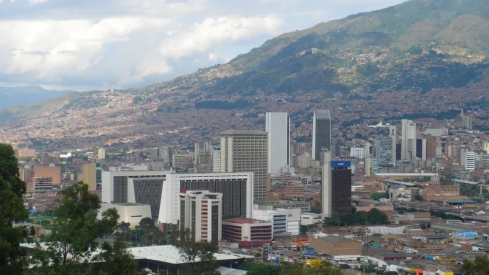 Pico y cédula en el Valle de Aburrá.
