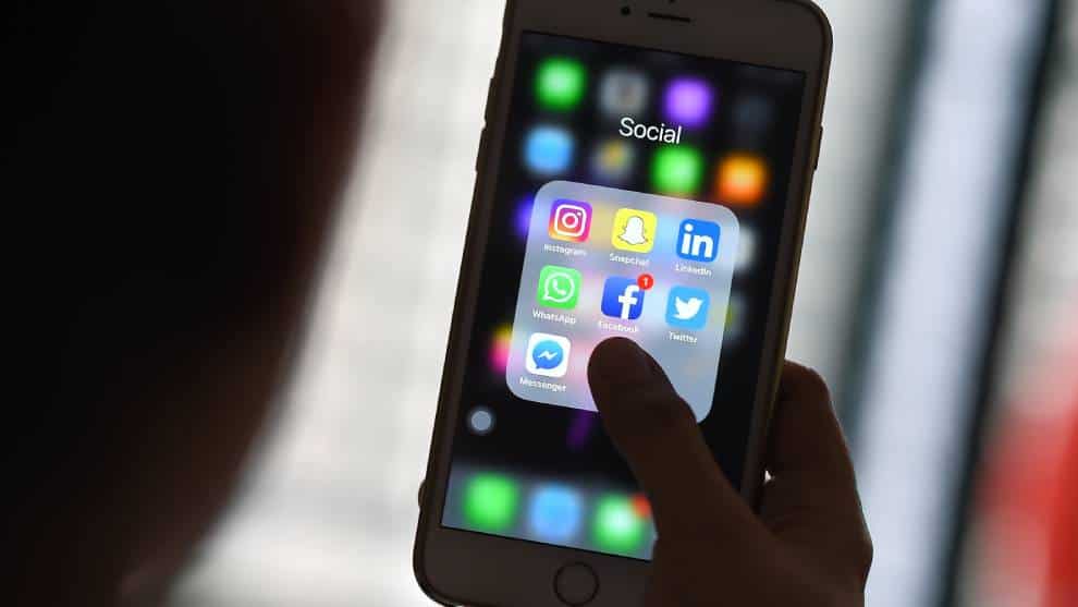 De esta forma estarían robando los datos de usuarios de LinkedIn