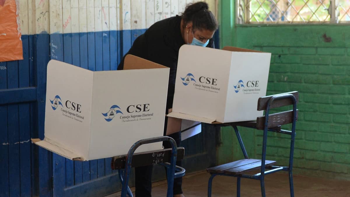 Gobierno español califica de "burla" las elecciones en Nicaragua