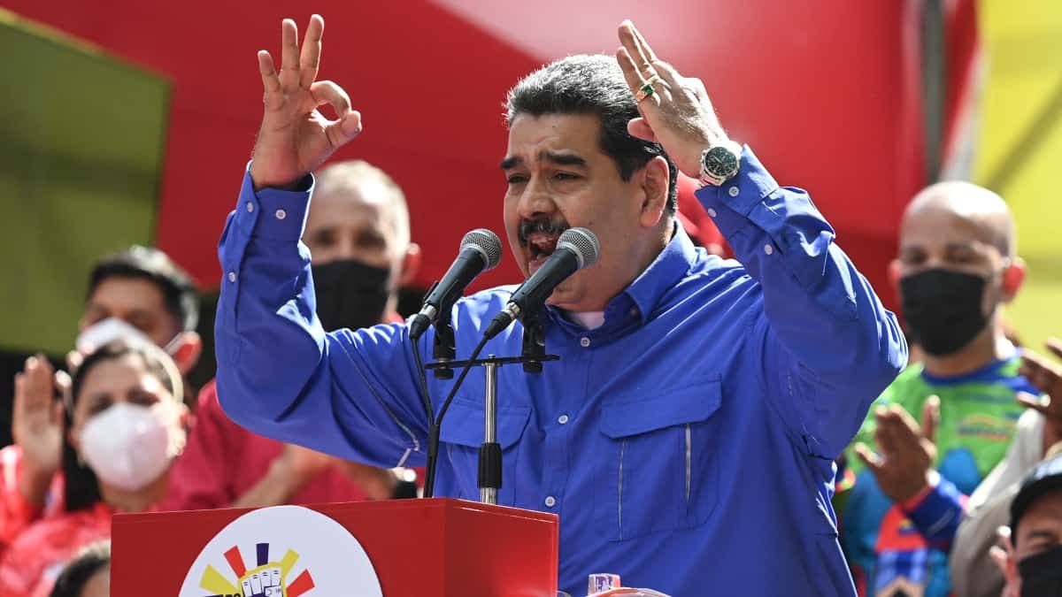 Maduro acepta ser garante en proceso de paz de Colombia